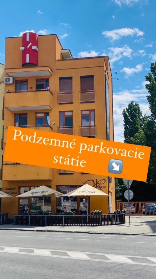 Apartment Gradus Dunaszerdahely Kültér fotó